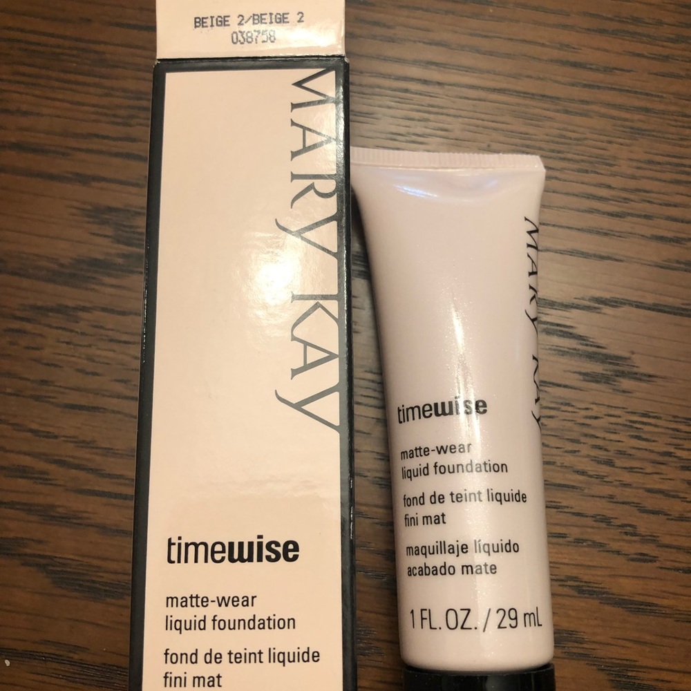 Mary Kay Matte Wear Liquid Foundation Beige 2